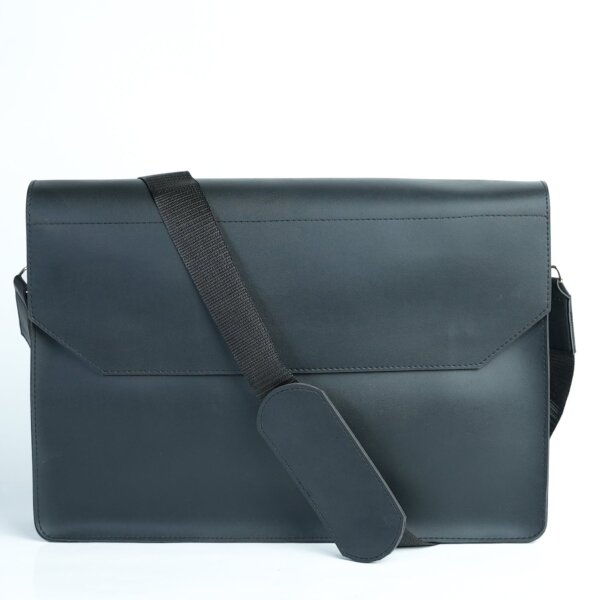 LAPTOP BAG BLACK - LEFTOVER